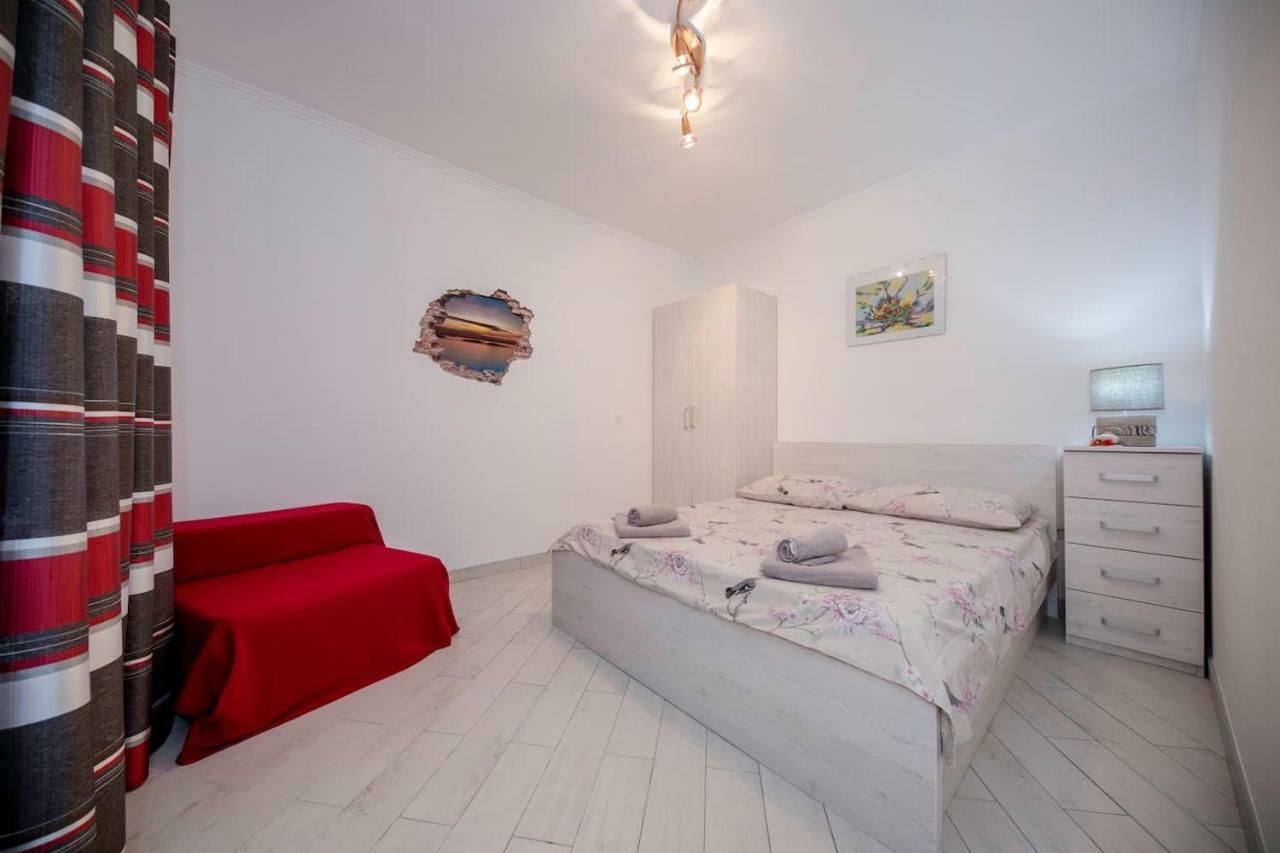 Apartman Marcela Palit Εξωτερικό φωτογραφία